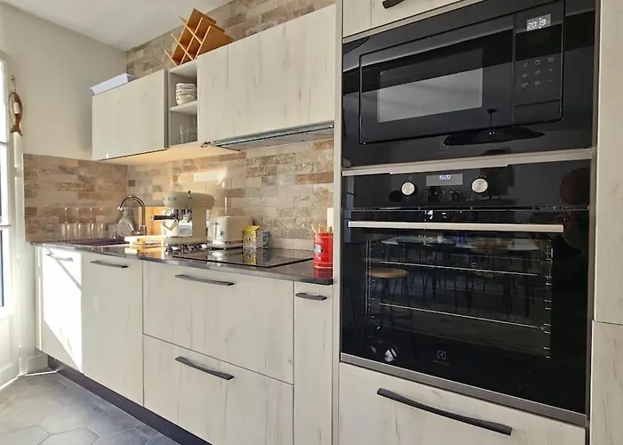 Maison Familiale 12 Couchages, Et Terrasse *