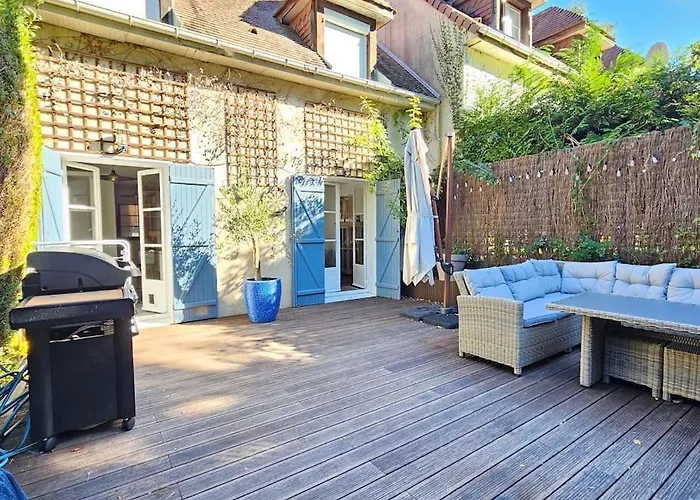 Holiday home Maison Familiale 12 Couchages, Et Terrasse *