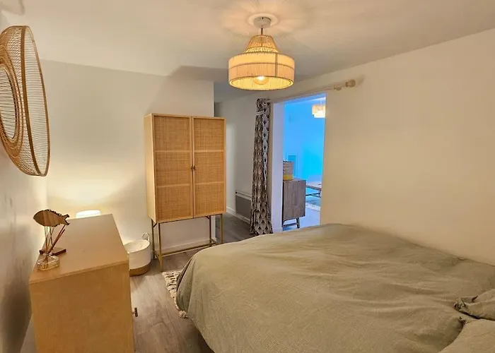 Maison Familiale 12 Couchages, Et Terrasse